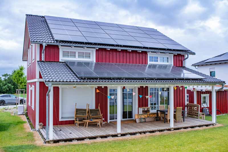 Fertig installierte Photovoltaikanlage in Ostbayern